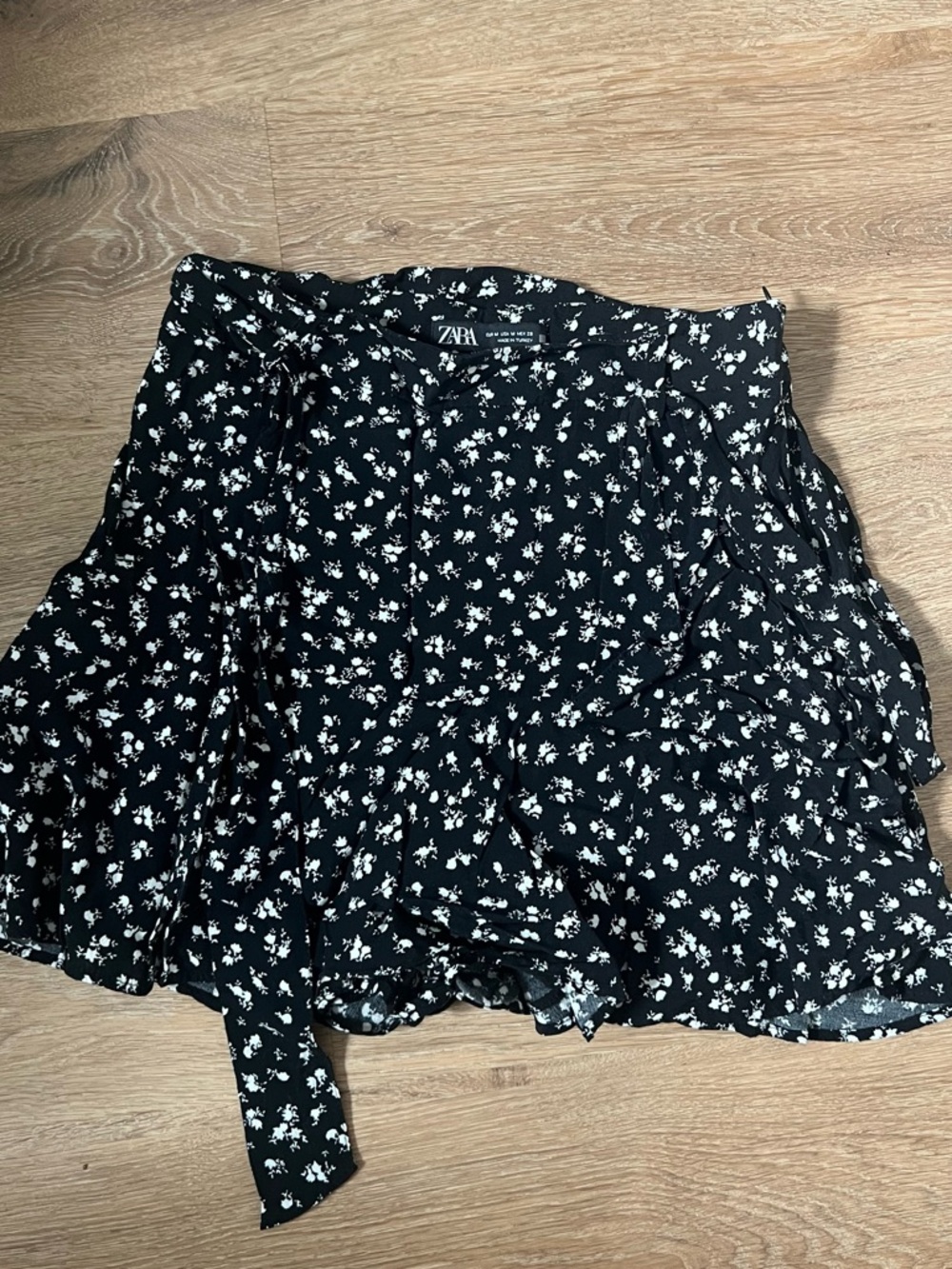 Zara Black Mini Skirt with White Floral Print